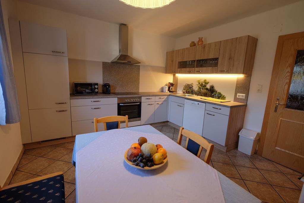 Haus Hubertus Apartment Radnig Екстериор снимка
